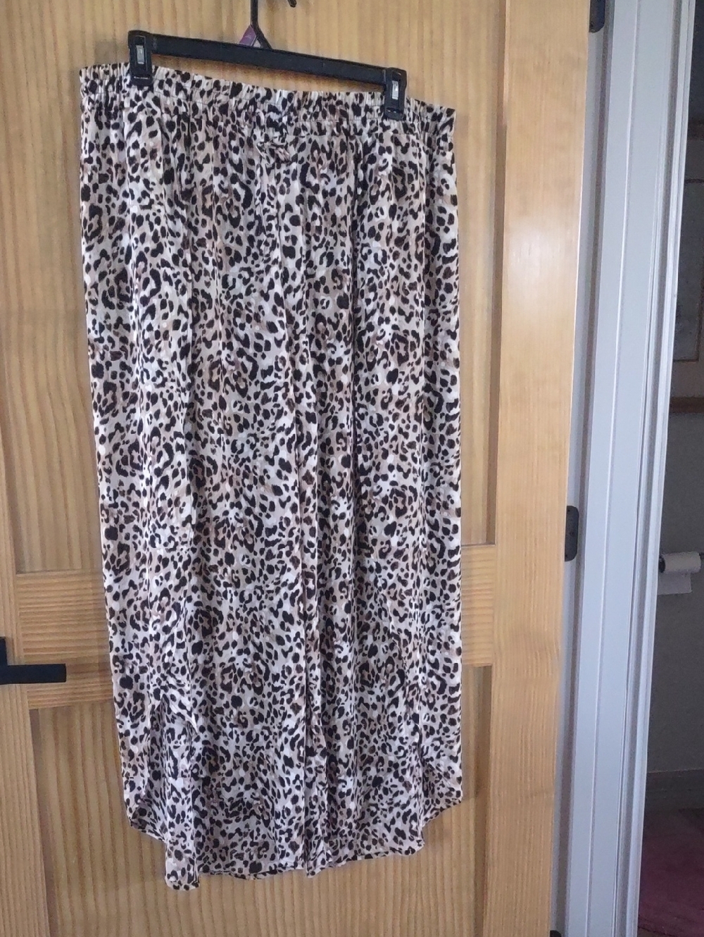 2 X Time and Tru Leopard Print Wide Leg Pants Beige, Brown